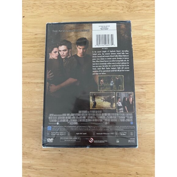 The Twilight Saga New Moon Single Disc Edition DVD 2009 Romance Film New Sealed - Picture 3 of 4